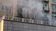 경기 성남시 성남동 주상복합 아파트 테라스에서 불...다친 사람 없어 / YTN