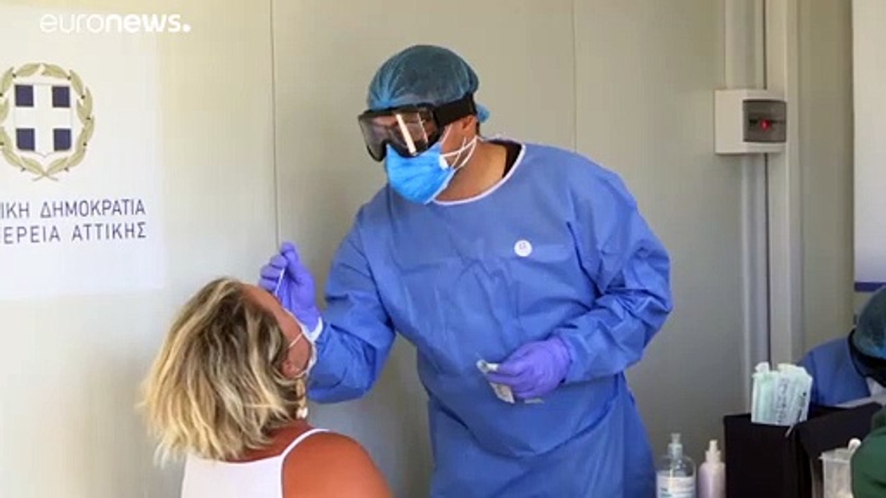 Στην Αττική ξανά πάνω από τα μισά νέα κρούσματα κορονοϊού στην Ελλάδα