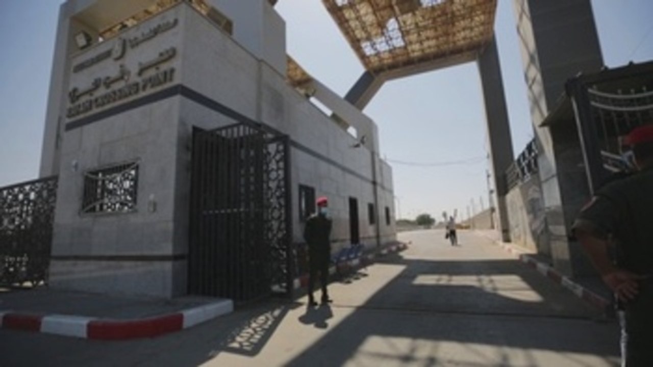 Reabre el paso entre Egipto y Gaza, permitiendo vuelta y salida de palestinos