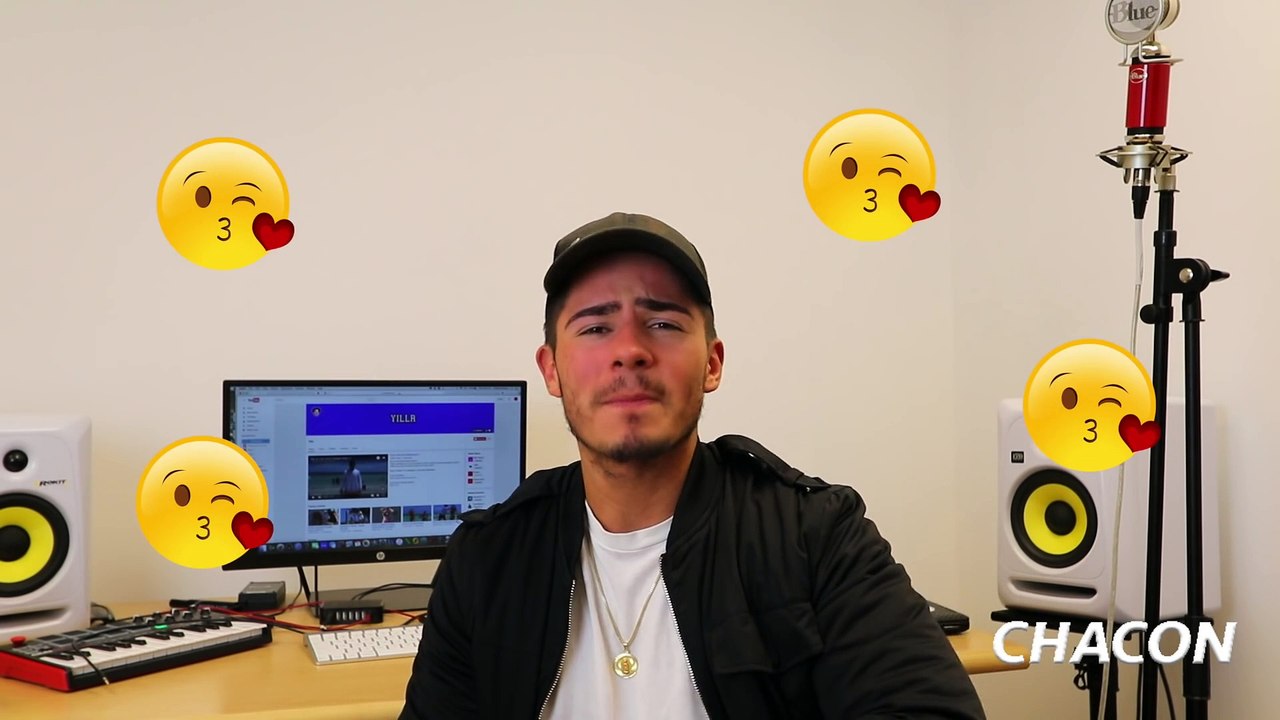 BROMA A UNA MUJER SEXY CON LETRA DE CANCIÓN  DUELE EL CORAZÓN  DE ENRIQUE IGLESIAS