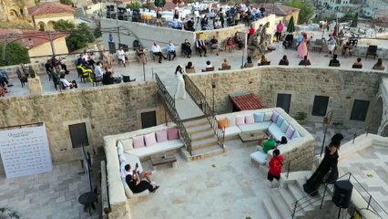 Moda tasarımcıları yeni kreasyonlarını Kapadokya'da tanıttı - NEVŞEHİR