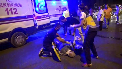Otomobilin çarptığı motosikletli yaşlı çift ağır yaralandı - BURSA