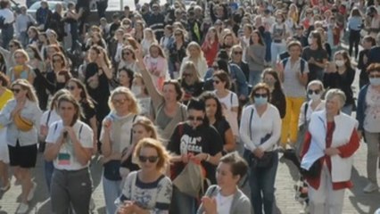 Decenas de miles de bielorrusos "invisten" en marchas a líder de la oposición