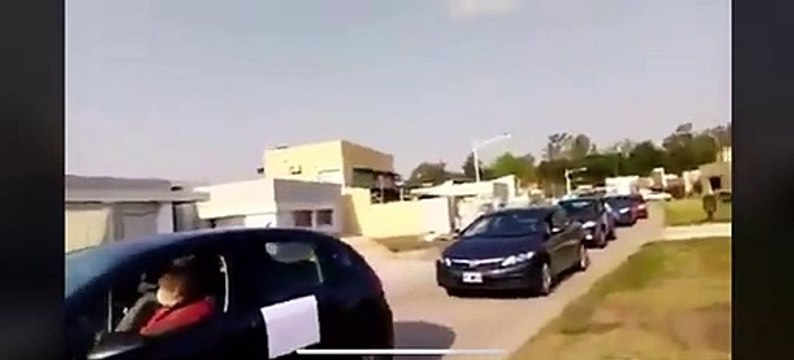 Protestas frente a la casa de Ricardo Lorenzetti