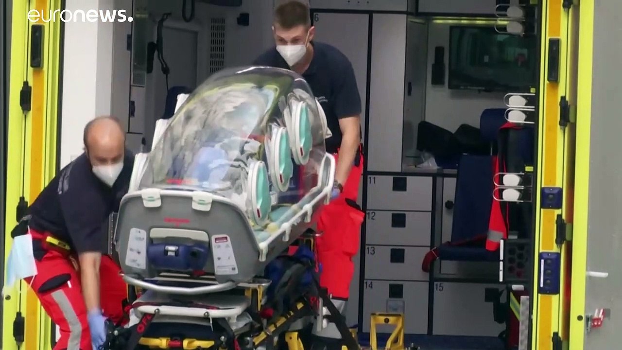 Solidaritätsbekundung: merkel besuchte nawalny im krankenhaus