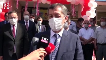 Скачать видео: Milli Eğitim Bakanı Ziya Selçuk: Bizim görevimiz okulları açmak