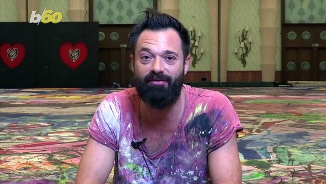 Artists Makes Largest Painting Ever Created on Canvas for a Good Cause