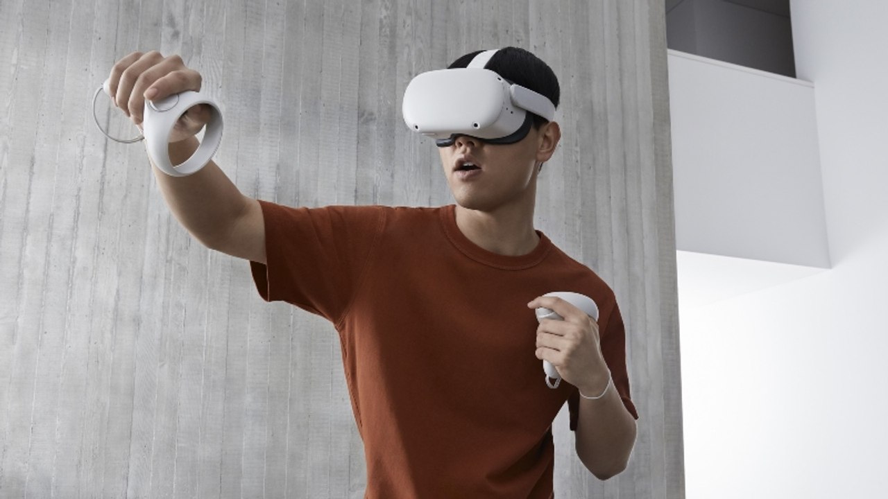 فتح صندوق Oculus Quest 2: نظارات واقع افتراضي متطورة من فيسبوك