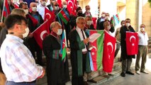 Adana'da avukatlar Ermenistan'ın Azerbaycan'a yönelik saldırısını kınadı