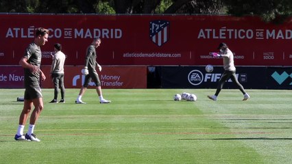 Entrenamiento del Atlético antes de medirse al Huesca