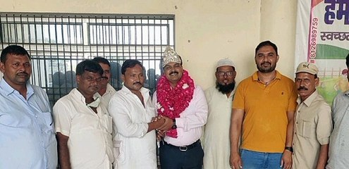 राष्ट्रीय पुरस्कार विजेता शिक्षक का नगर पंचायत में हुआ भव्य स्वागत