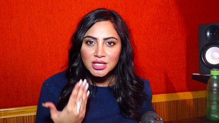 Arshi Khan ने Haters को जमकर सुनाई खरी खोटी, कहा- तुम्हारे बाप का क्या जाता है | FilmiBeat