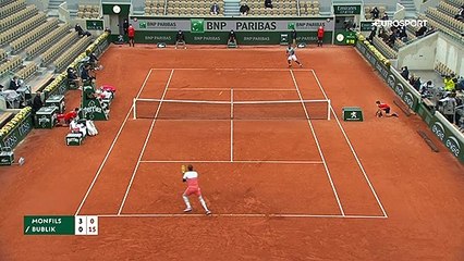Une merveille de lob-tweener signé Bublik : Monfils a apprécié en connaisseur