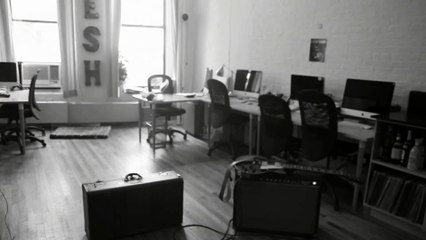 38)Music.  Guitar Bass. Noisey. ELPHNT.  Dance et électro.  Funk