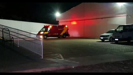Mulher sofre acidente de trabalho em empresa de alimentos