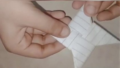 How to Make Ninja Star Using Paper / Craft / SCREEN ON