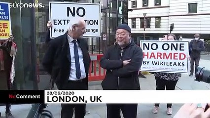 Londres : Ai Weiwei manifeste pour la libération de Julian Assange