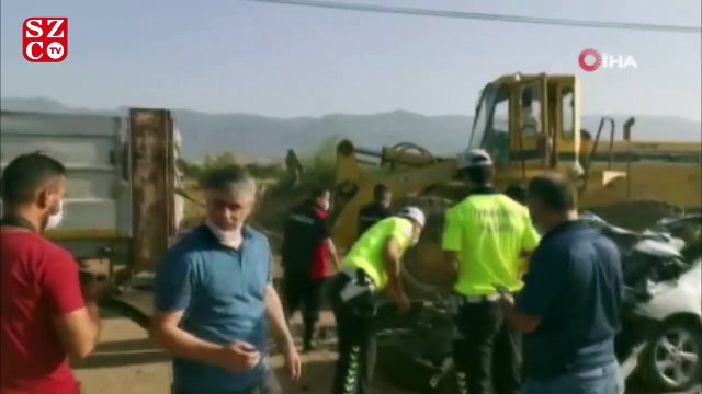 Askeri personel ve eşi kazada öldü, çocukları yaralı kurtuldu