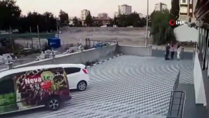 Kayseri'de utanç veren görüntü...4 yaşındaki çocuğu tek tokatla böyle yere serdi