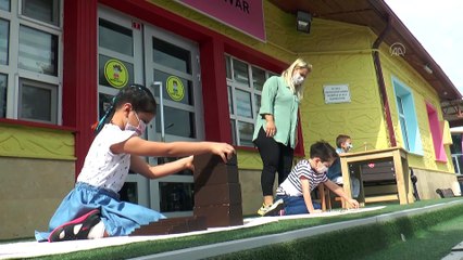 Eğitimi eğlenceli hale getiren İrem öğretmene bir ödül daha - SİVAS