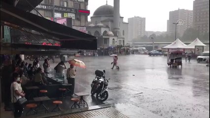 Bazı kesimlerde sağanak ve dolu etkili oluyor (3) - İSTANBUL