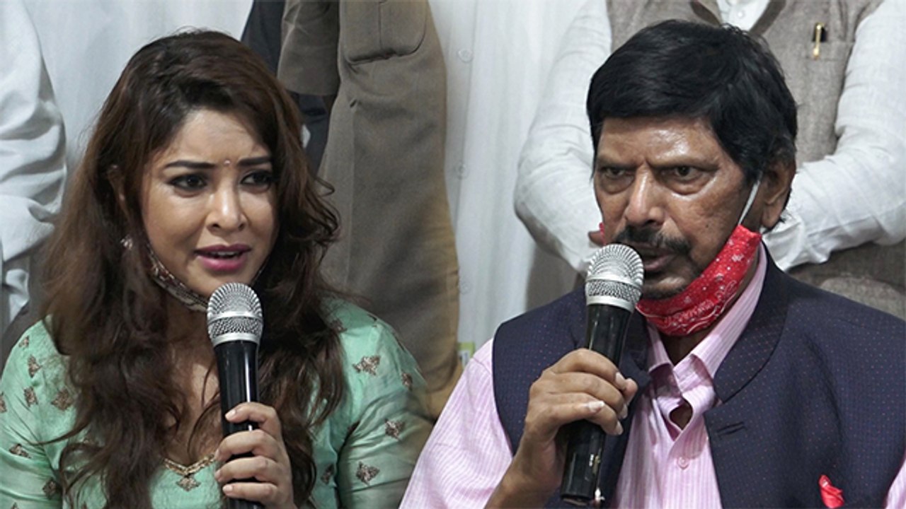 Anurag Kashyap Harassment Controversy: Payal Ghosh Gets Support From Ramdas Athawale