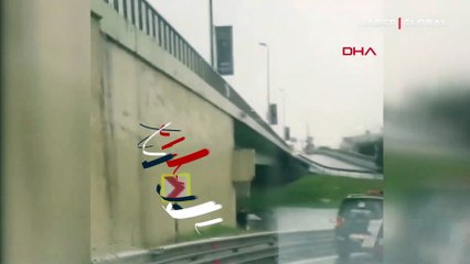 Topkapı'da alt geçiti su bastı