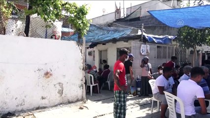 Boşanma aşamasındaki karısını bıçaklayarak öldüren zanlı kaçtı - ADANA