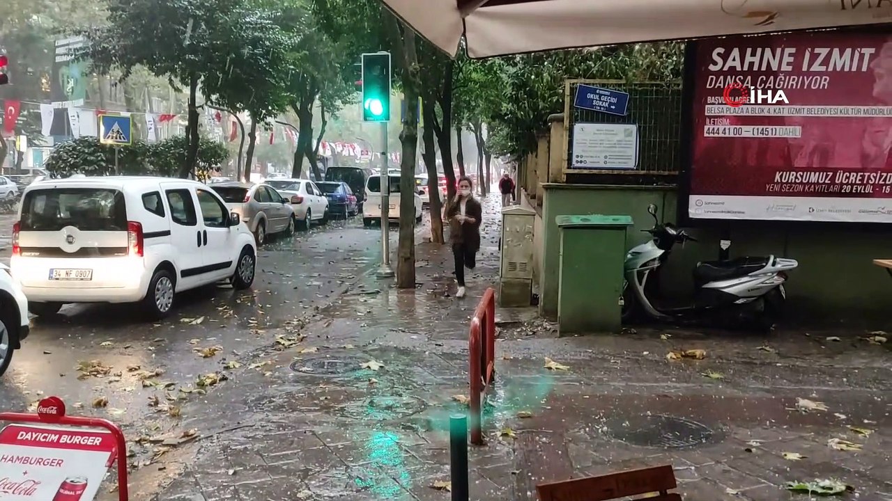 Kocaeli’de 5 dakika yağan dolu vatandaşlara zor anlar yaşattı