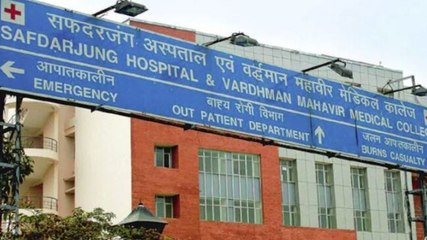 Hathras gangrape victim's family sits on dharna at Safdarjung Hospital