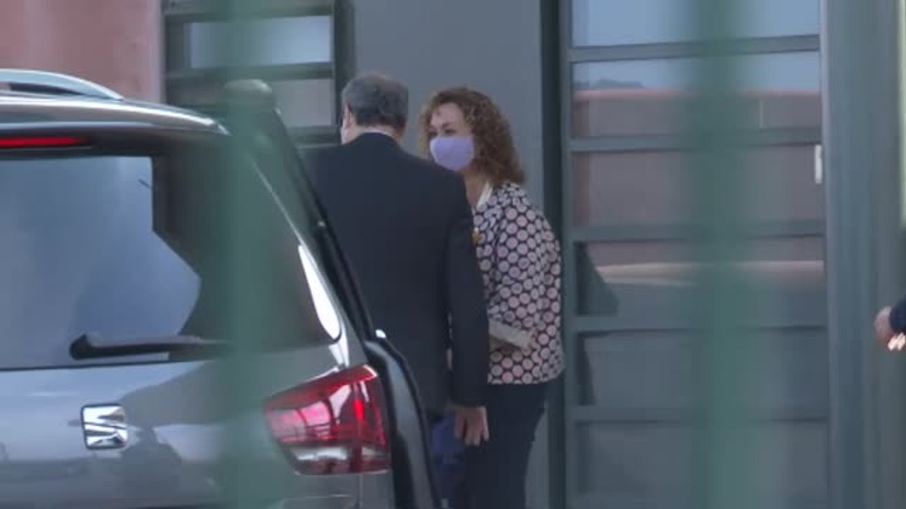 Torra visita a los independentistas presos en su primer día como expresident