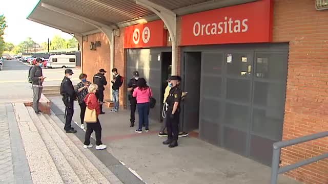 La Policía Nacional refuerza el control de las zonas con restricciones en Madrid