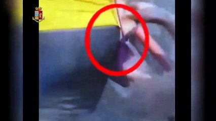 Milano - Tentano di usare carta di pagamento rubata, arrestati due rumeni (26.09.20)