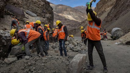 India pushes to build roads near Chinese border, in a bid to boost infrastructure in border areas