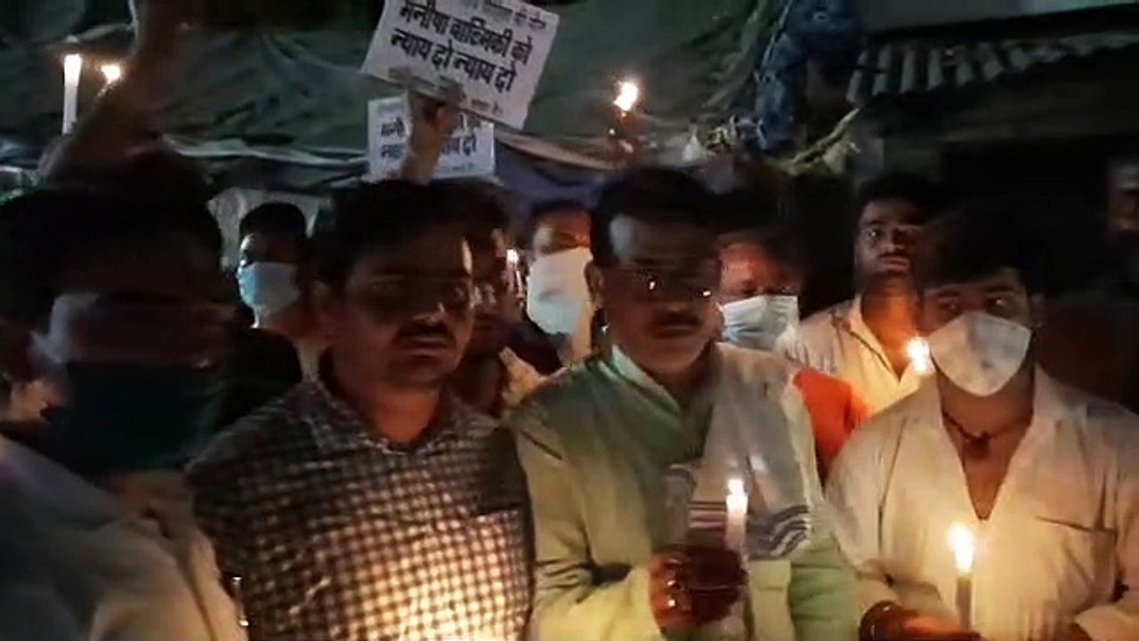 हाथरस में युवती के साथ हुआ गैंग रेप के विरोध मे...