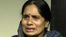 You are not alone, we are with you: Nirbhaya's mother to Hathras victim's mother