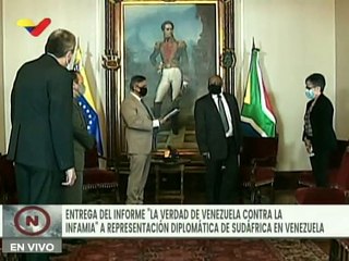 Entrega de informe "La Verdad de Venezuela Contra la Infamia" a representación diplomática de Sudáfrica