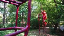 Près de Paris, balade dans le jardin magique du clown russe Slava Polunin