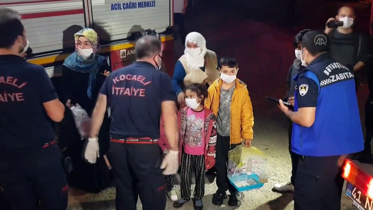 Toprak kayması nedeniyle bir bina boşaltıldı - KOCAELİ