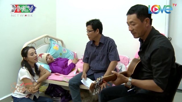 Rơi nước mắt với CẢNH CHA HÁT TẶNG người con gái mắc bệnh HIỂM NGHÈO trên giường bệnh | NKN