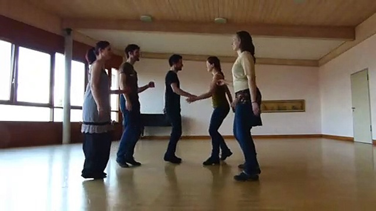 Bourree a 6 de Nasbinals (propre et sage)