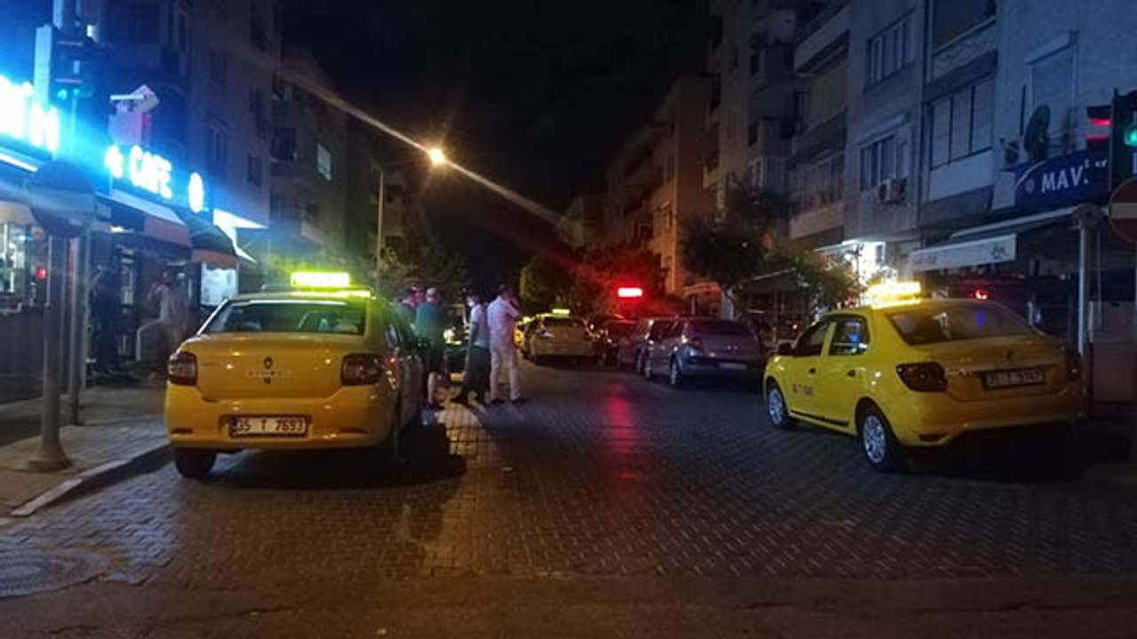 Taksicilerin müşteri kavgasında kan aktı: 1’i ağır 4 yaralı