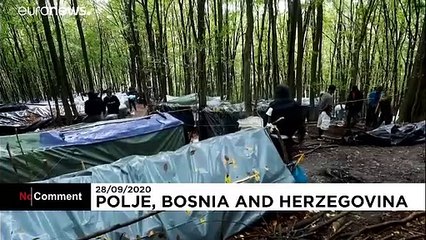 Makeshift migrant camps grow outside Bosnian towns
