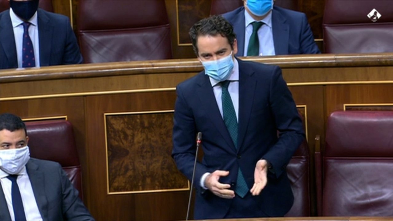 El PP acusa a Sánchez de no defender a la monarquía