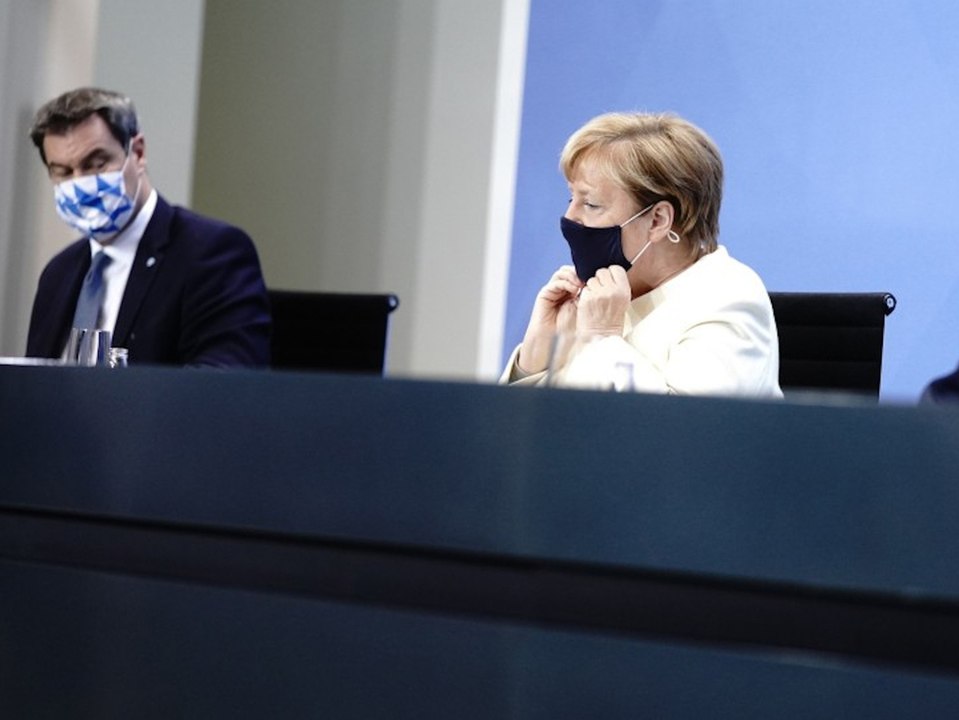 Regierung will bei Risiko-Rückkehrern hart durchgreifen