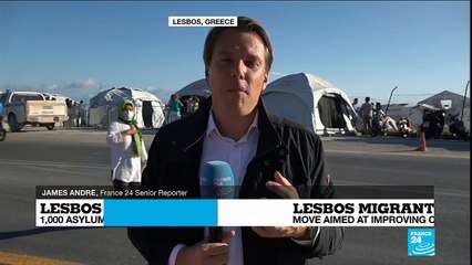 Asylum-seekers moved fromGreek island to mainland