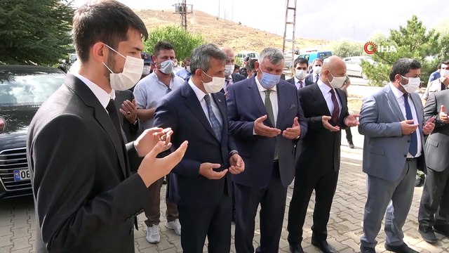 Süt üreticisinin ekonomisine can katacak tesisin imzaları atıldı
