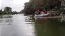 Sakarya Nehri'nde boğulma tehlikesi geçiren 4 çocuktan biri kayboldu - SAKARYA
