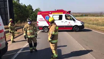 Três pessoas ficam feridas em acidente de trânsito na BR-060