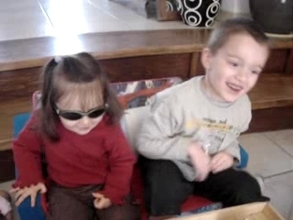 Mes Stars - Lilou 15 mois et Matéo 4 ans et demi